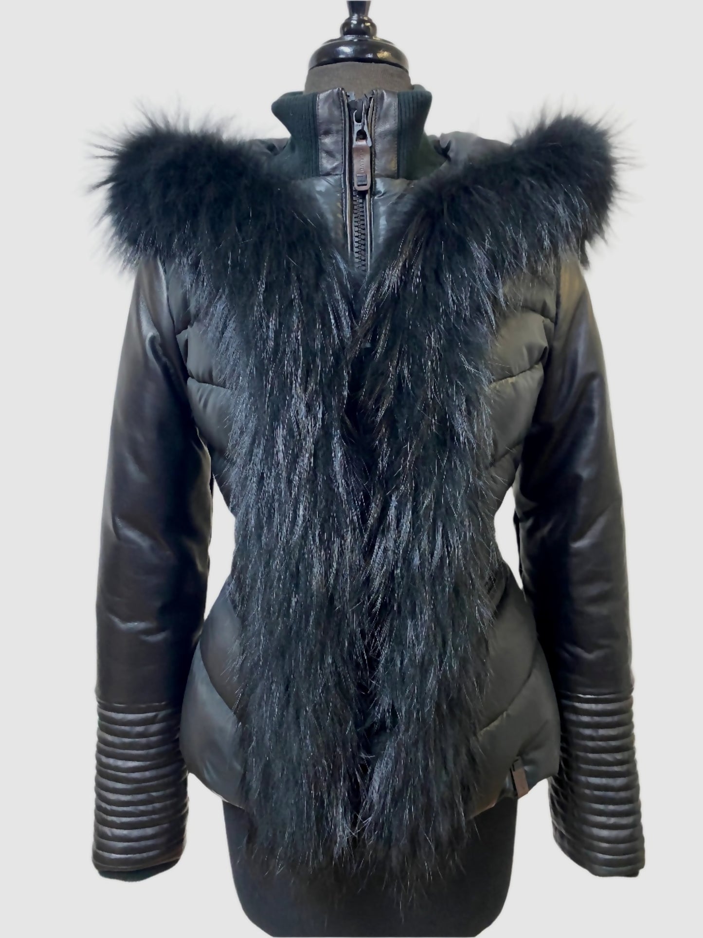 MARIANA Down Short Jacket